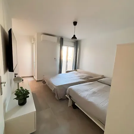 A Ajaccio, Proche De La ! *